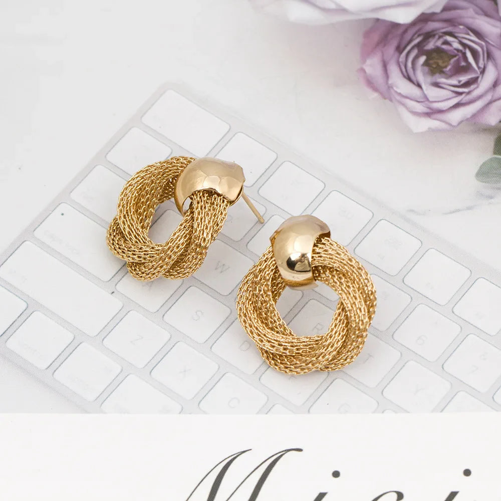 Elegant Braided Vintage Earring