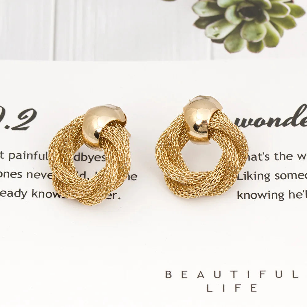 Elegant Braided Vintage Earring